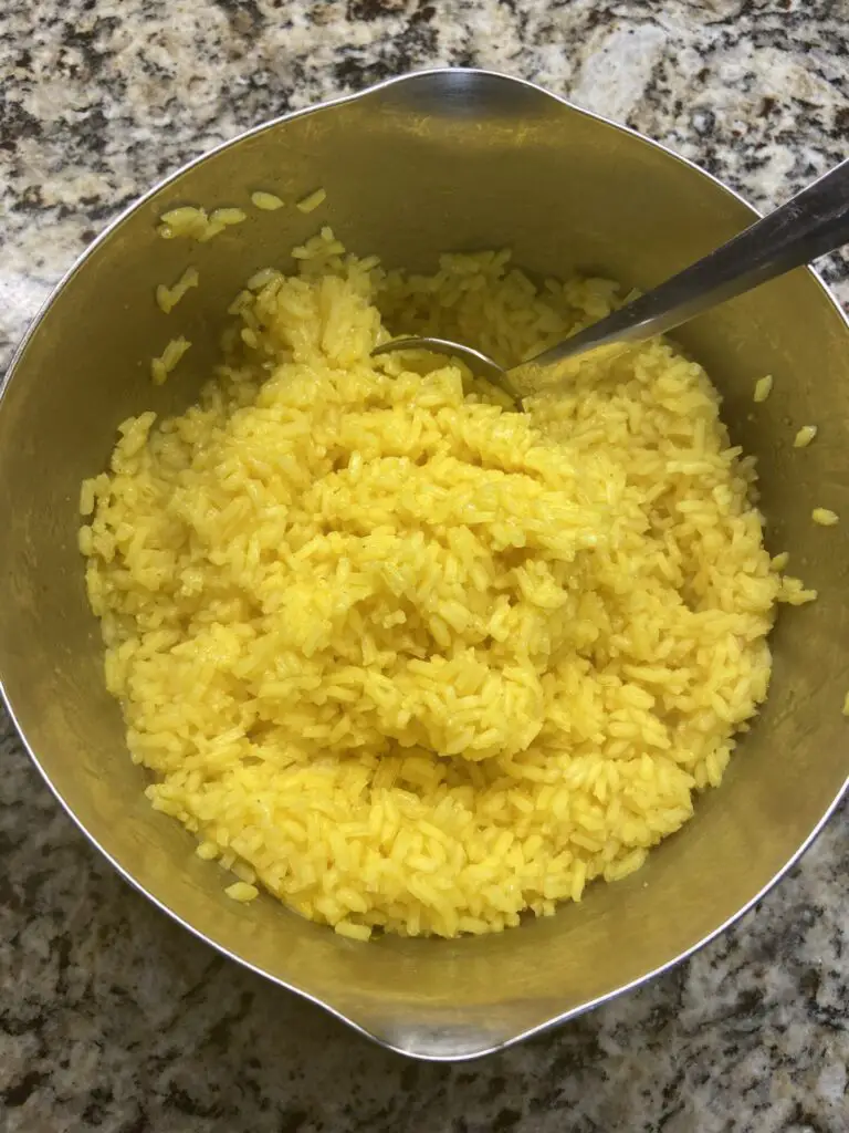 chicken and yellow rice ingredients